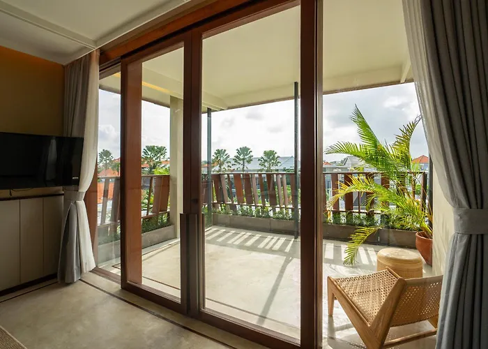 Hotel The Kemilau & Bali 3*