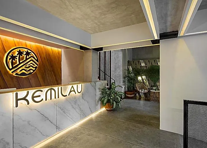 The Kemilau & Bali Hotel 3*